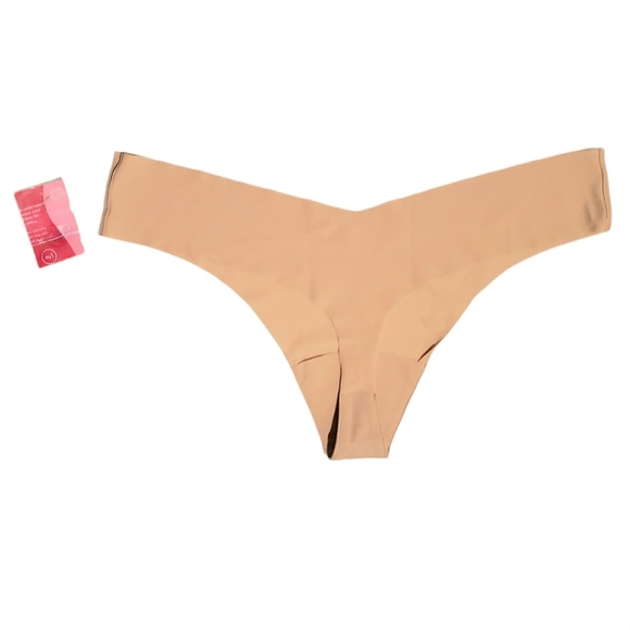 Commando Better Than Nothing Solid Thong |Cream - Picture 4 of 7